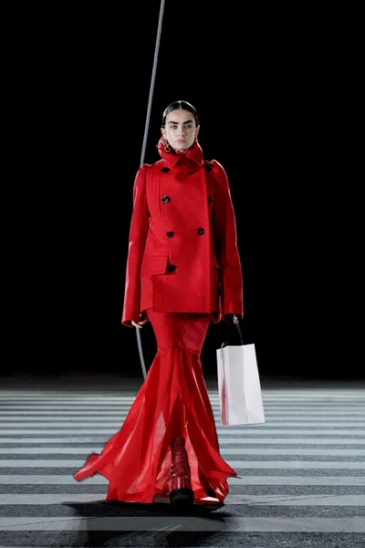 Look 1